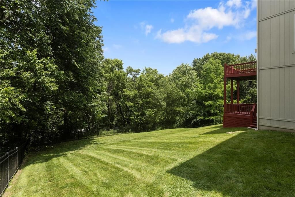 212 NE Hidden Ridge Lane — photo 57