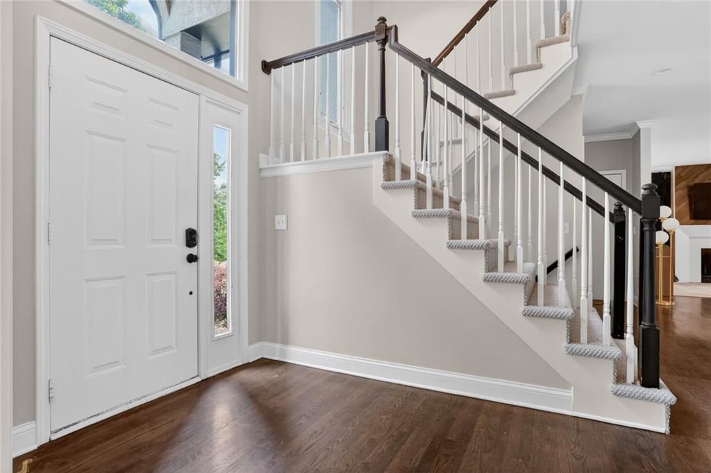 10820 S CEDAR NILES Boulevard — photo 4