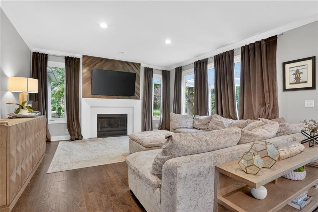 10820 S CEDAR NILES Boulevard — photo 9