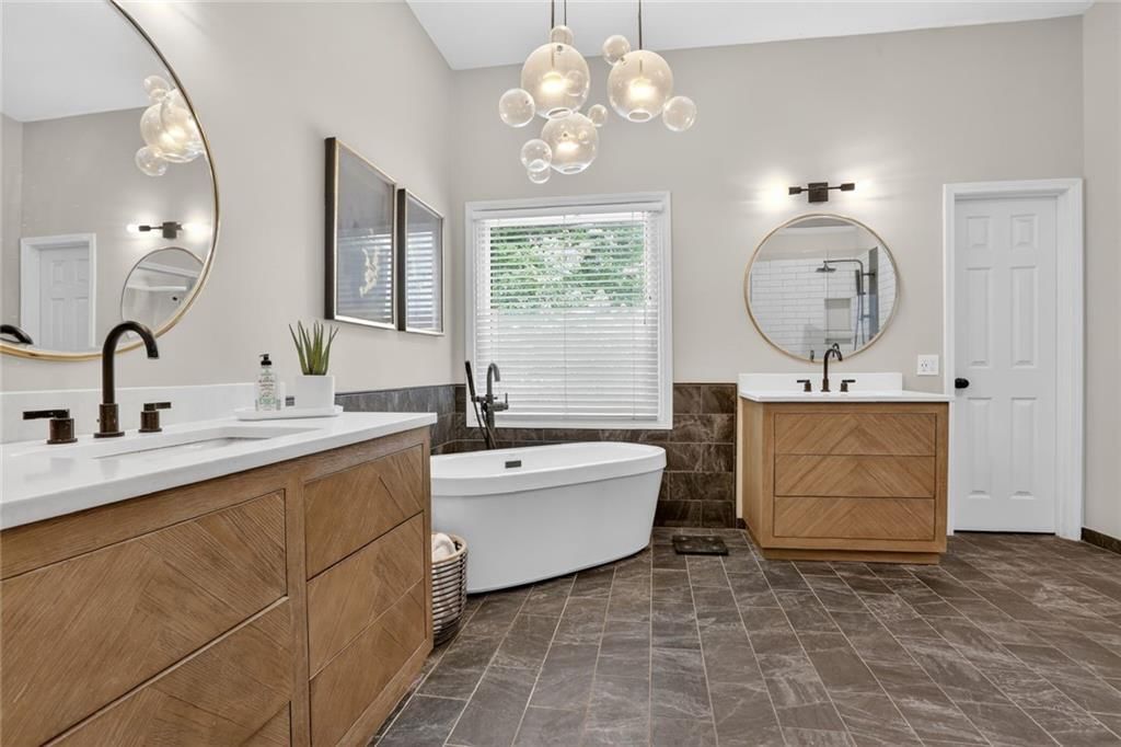 10820 S CEDAR NILES Boulevard — photo 16
