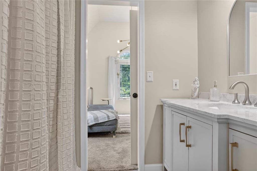 10820 S CEDAR NILES Boulevard — photo 24