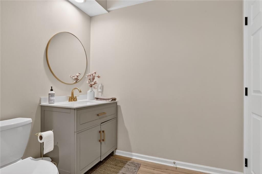 10820 S CEDAR NILES Boulevard — photo 30