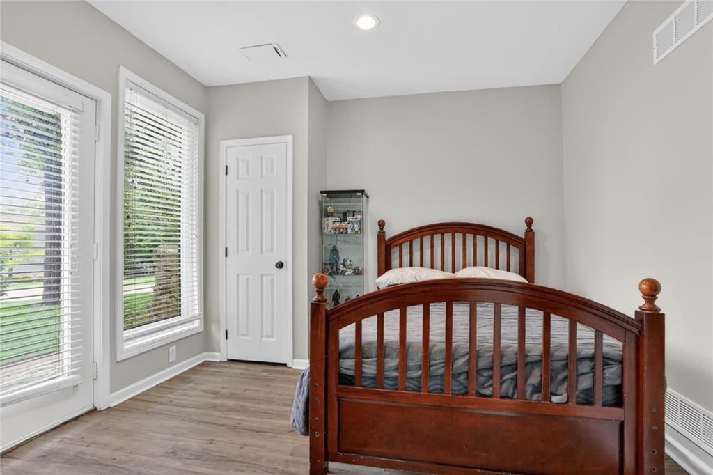 10820 S CEDAR NILES Boulevard — photo 31