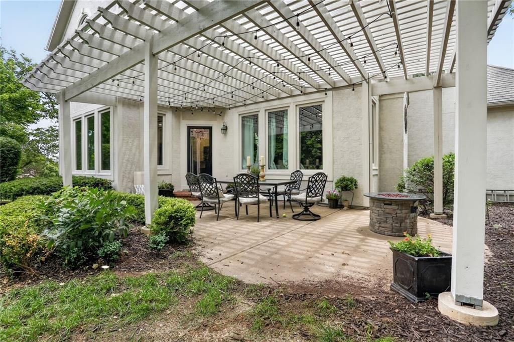 10820 S CEDAR NILES Boulevard — photo 32
