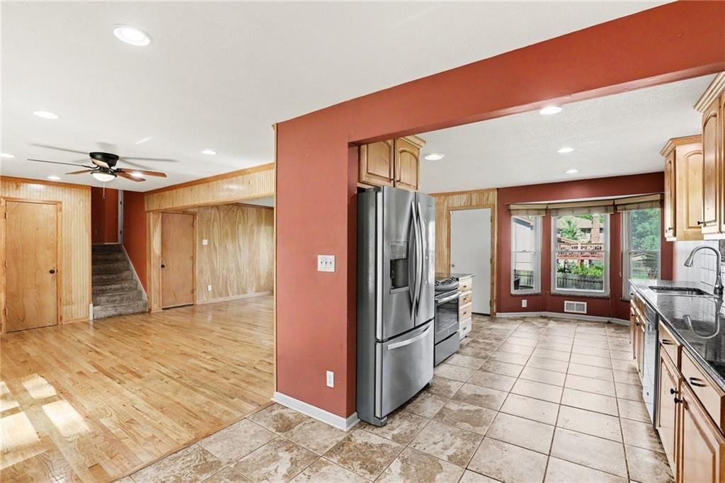 13301 Lowell Avenue — photo 15