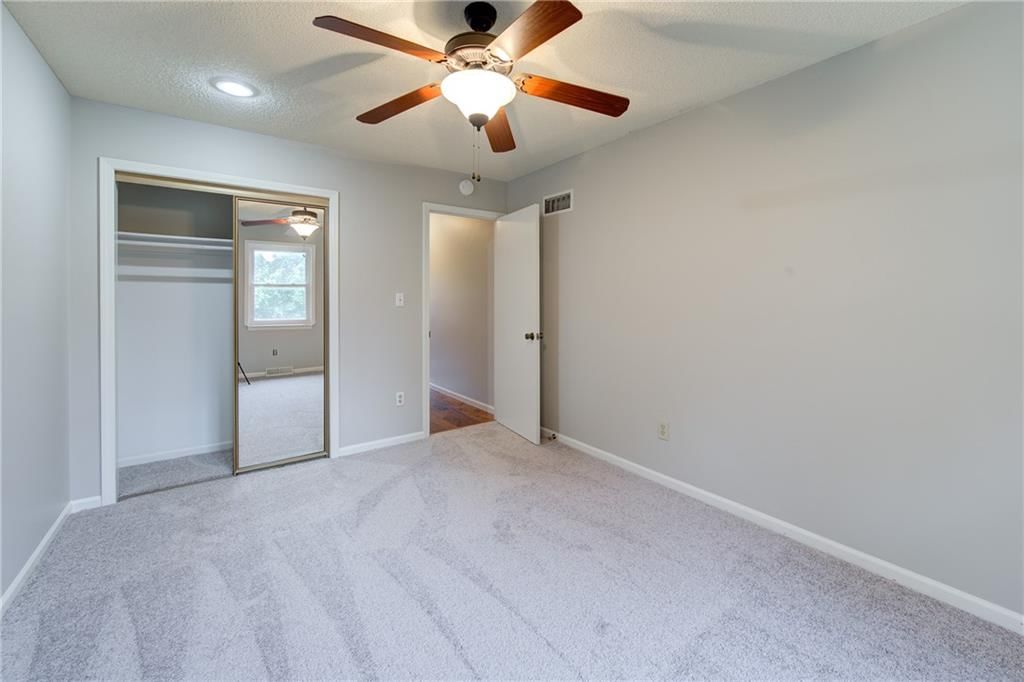 8635 N HULL Avenue — photo 5