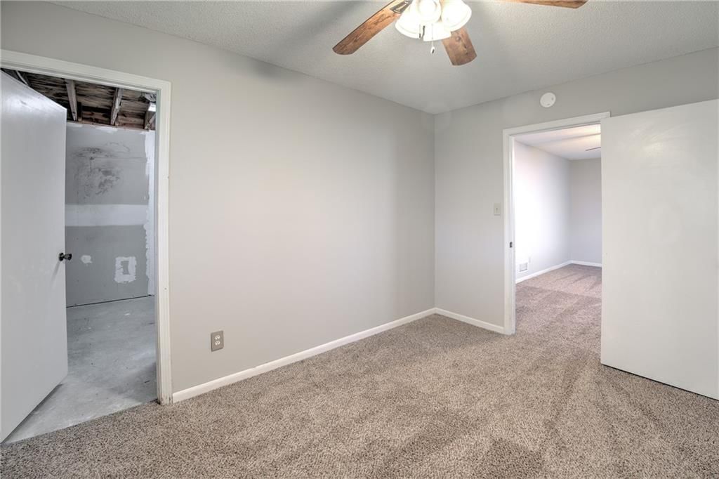 8635 N HULL Avenue — photo 8