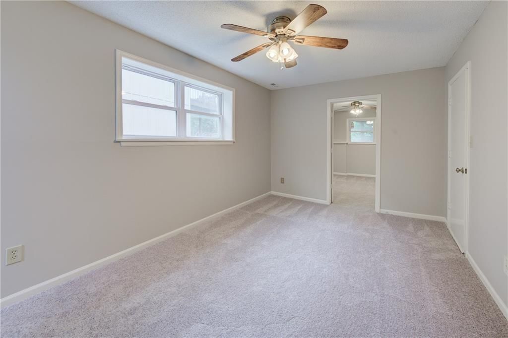 8635 N HULL Avenue — photo 10