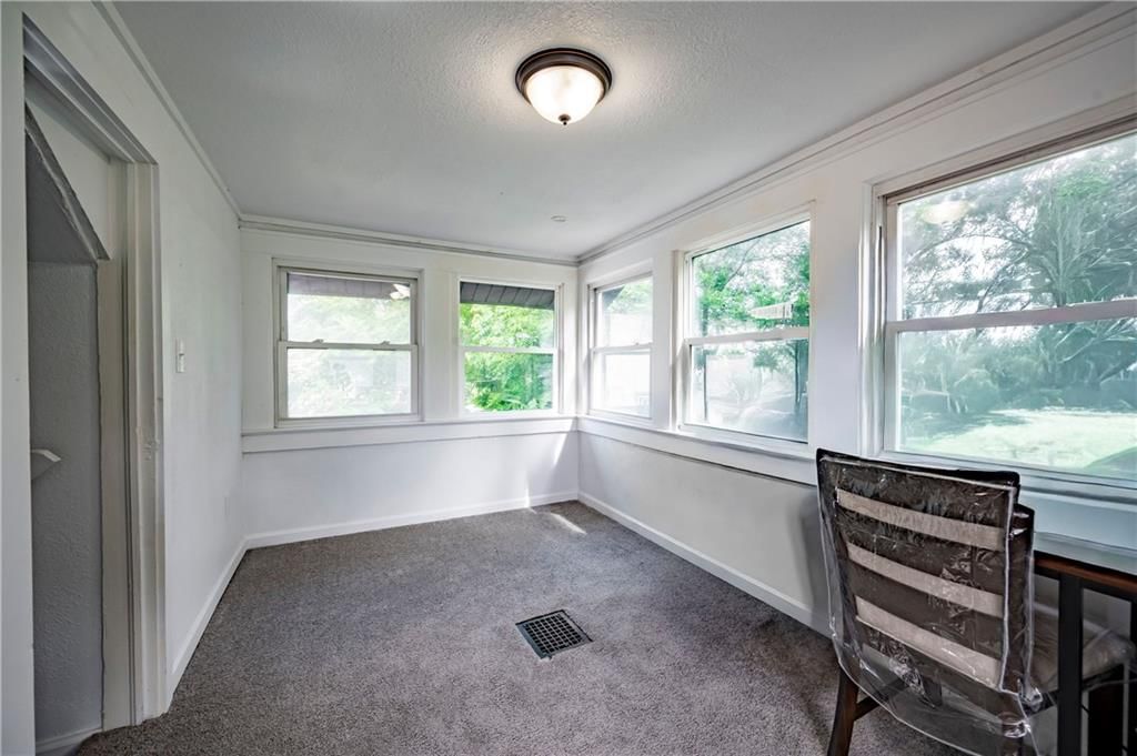 1105 Laurel Avenue — photo 17