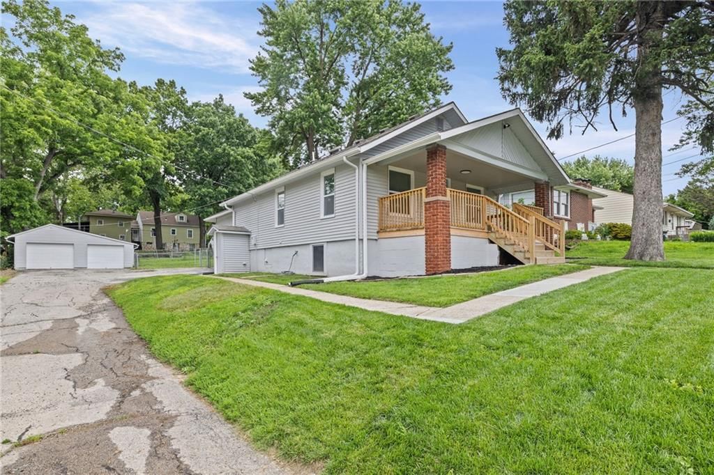 4614 Waverly Avenue — photo 3