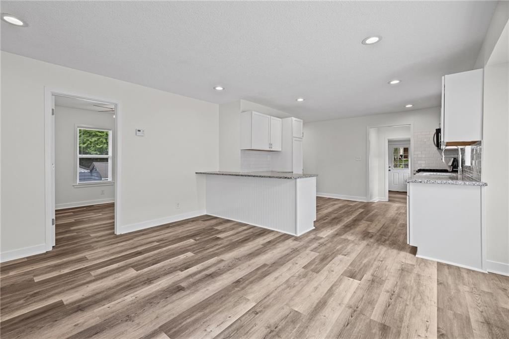 4614 Waverly Avenue — photo 8