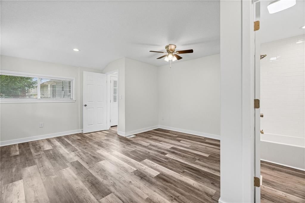 4614 Waverly Avenue — photo 17