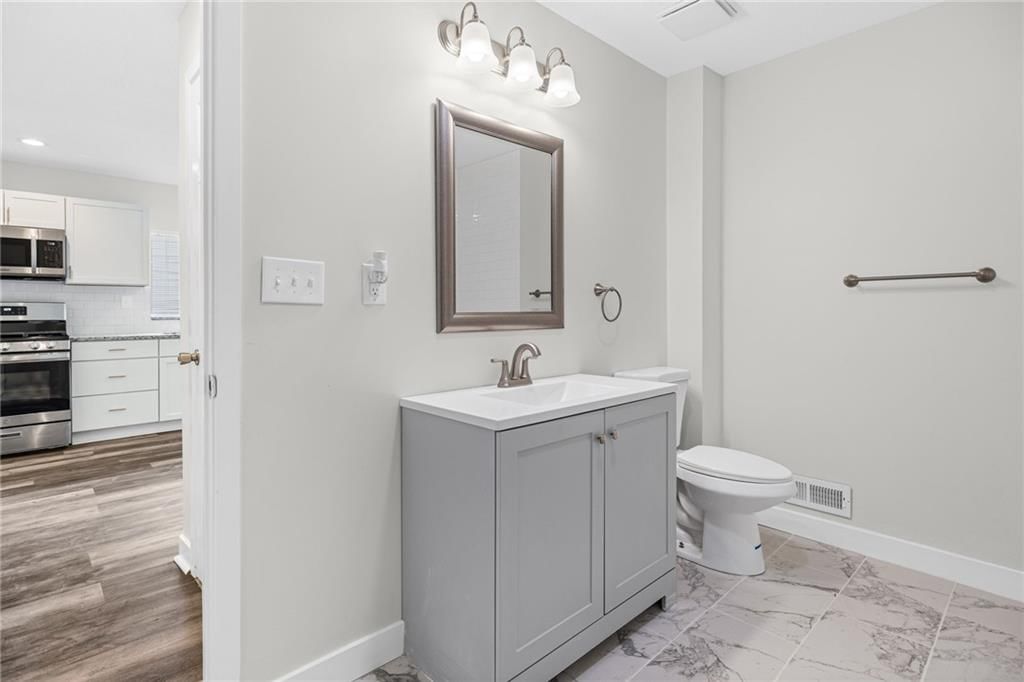 4614 Waverly Avenue — photo 22