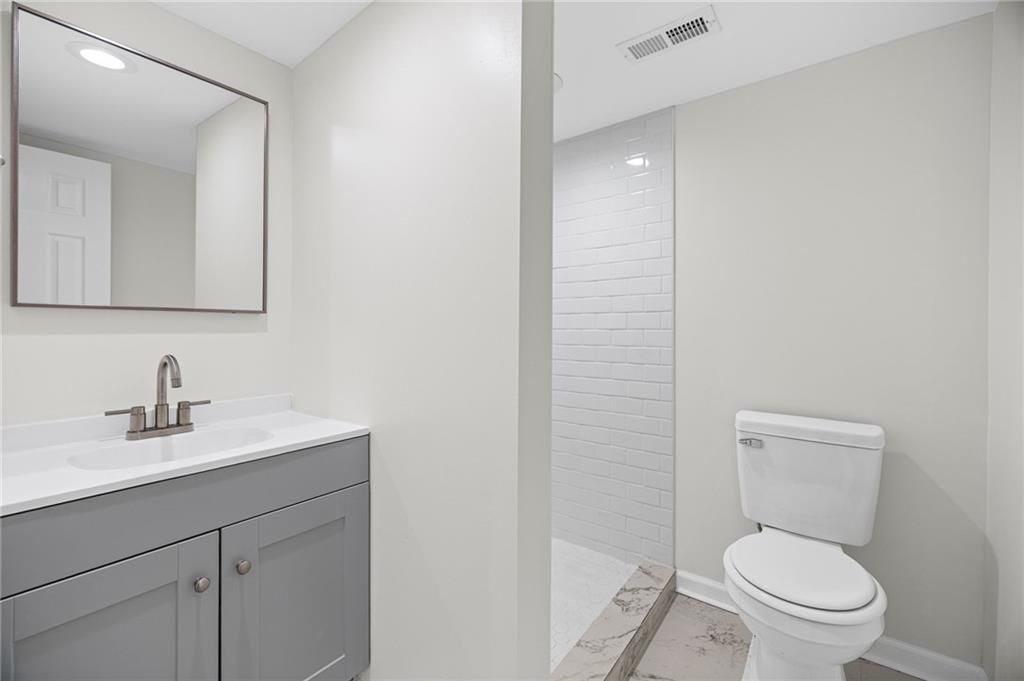 4614 Waverly Avenue — photo 28