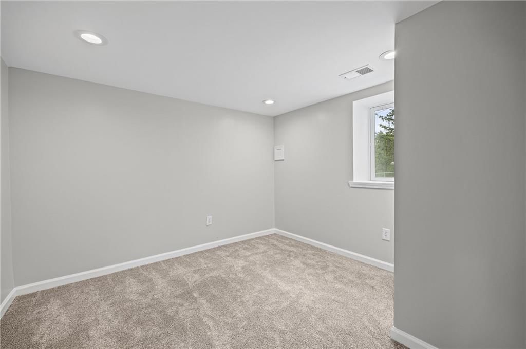 4614 Waverly Avenue — photo 29