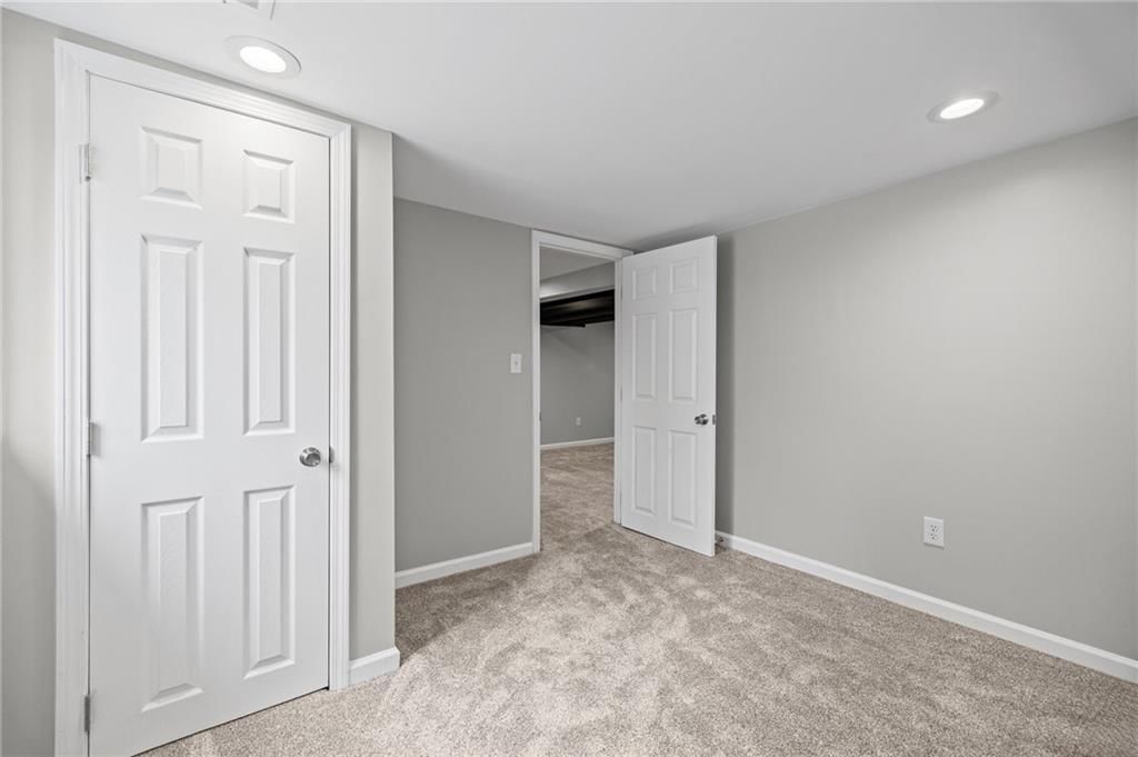 4614 Waverly Avenue — photo 30