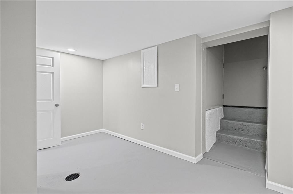 4614 Waverly Avenue — photo 33