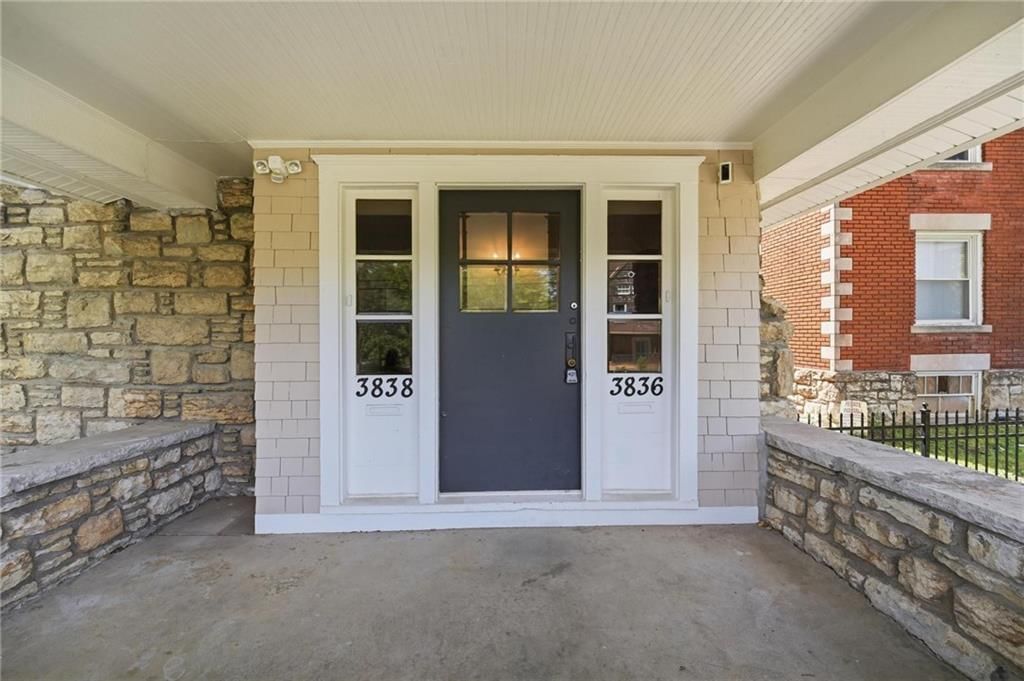 3836 Wyandotte Street — photo 5
