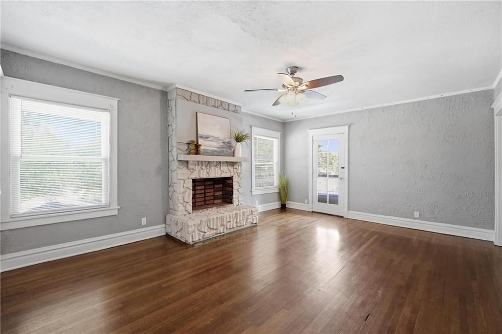 3836 Wyandotte Street — photo 8