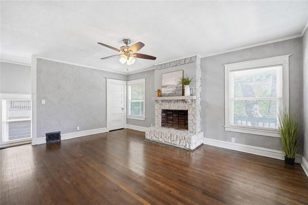 3836 Wyandotte Street — photo 9