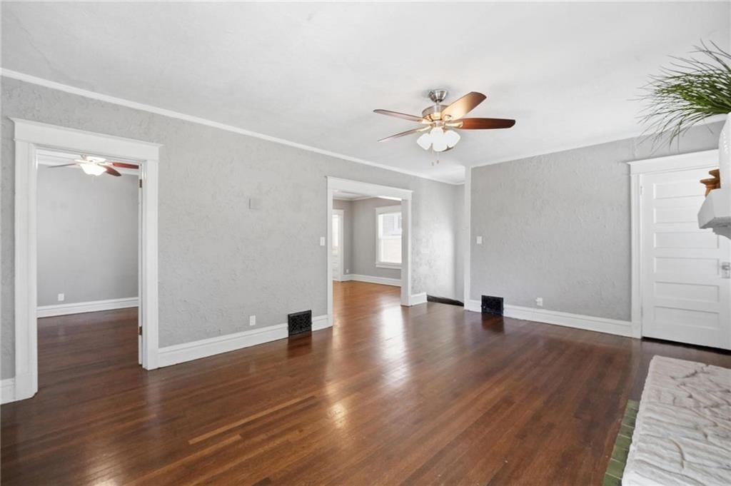 3836 Wyandotte Street — photo 11
