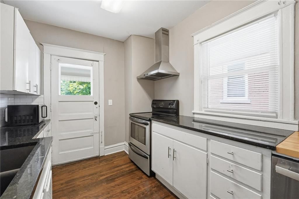 3836 Wyandotte Street — photo 17
