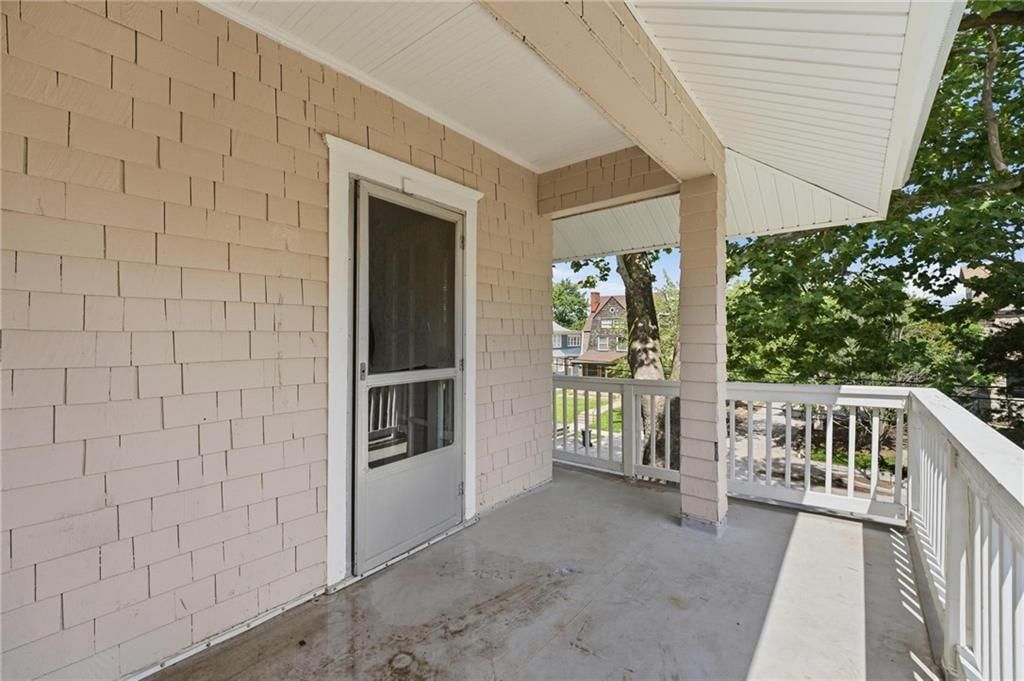 3836 Wyandotte Street — photo 27