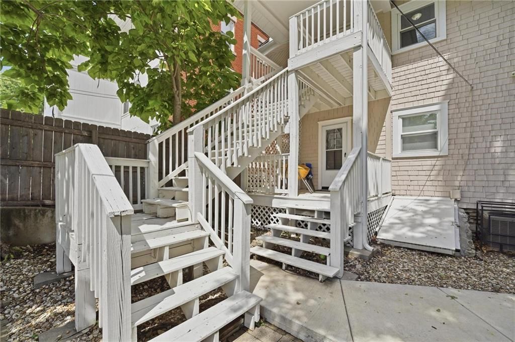 3836 Wyandotte Street — photo 33