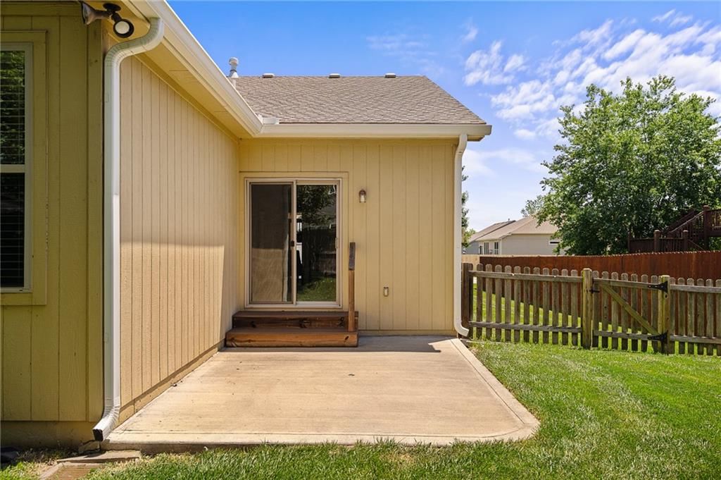 22375 St Francis Street — photo 41