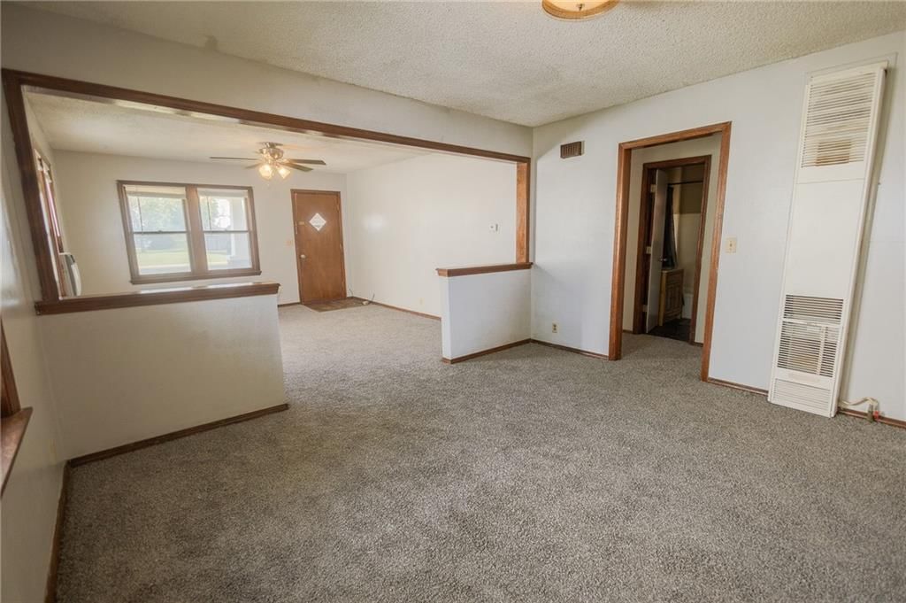 1108 W 9th Street — photo 10