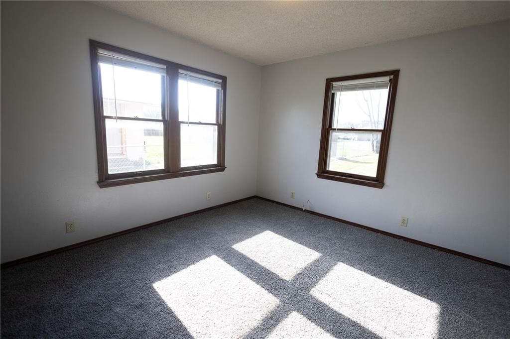 1108 W 9th Street — photo 24