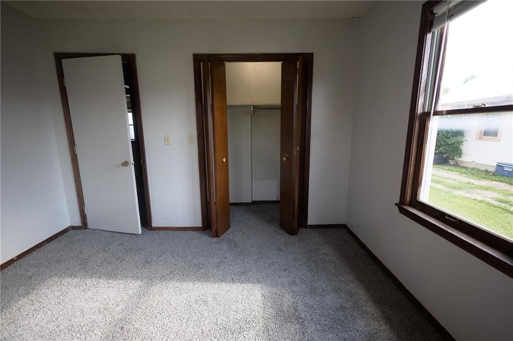 1108 W 9th Street — photo 26