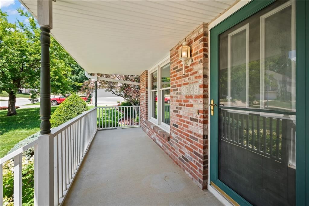 3329 Gateway Drive — photo 4