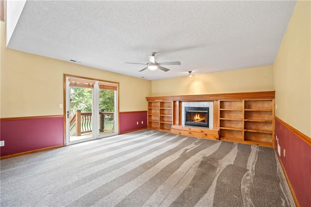 3329 Gateway Drive — photo 17