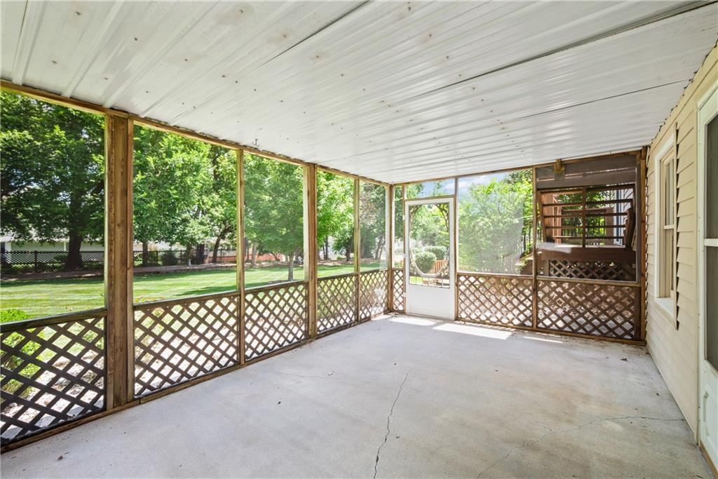 3329 Gateway Drive — photo 37