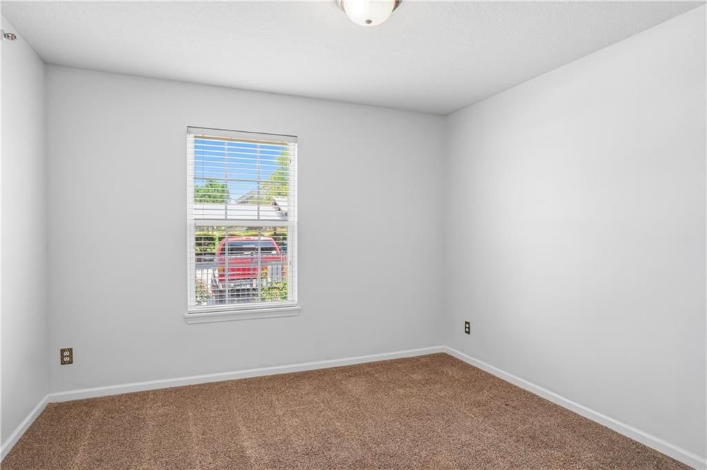 5600 NE 80th Terrace — photo 21