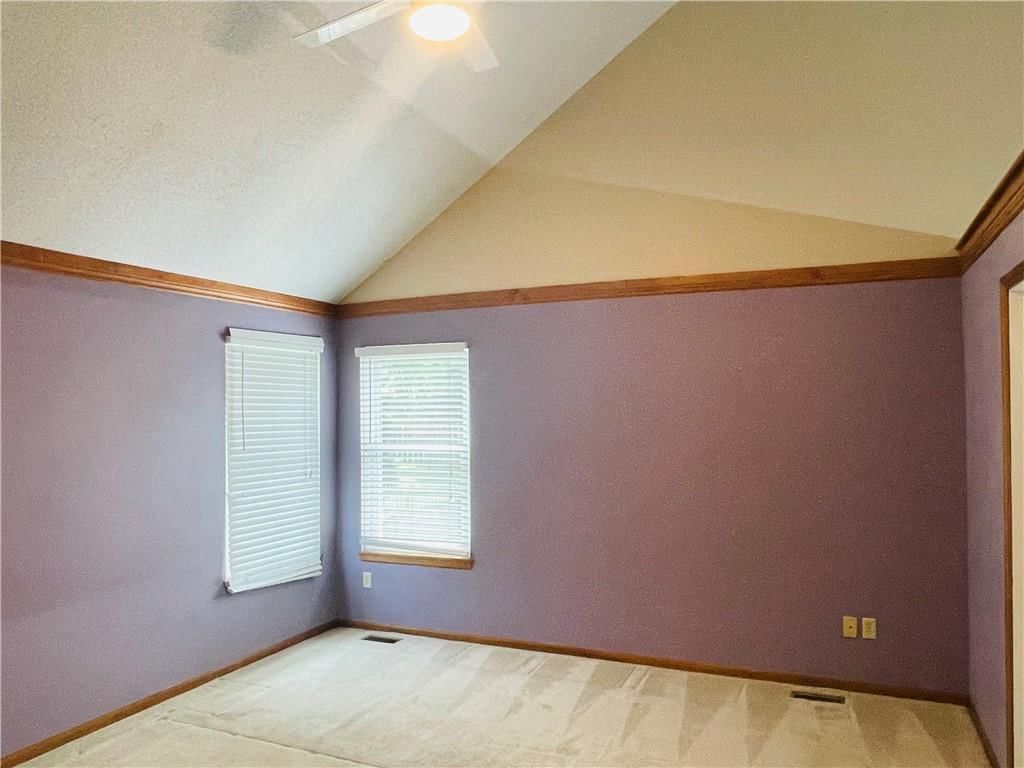 933 Park Avenue — photo 9