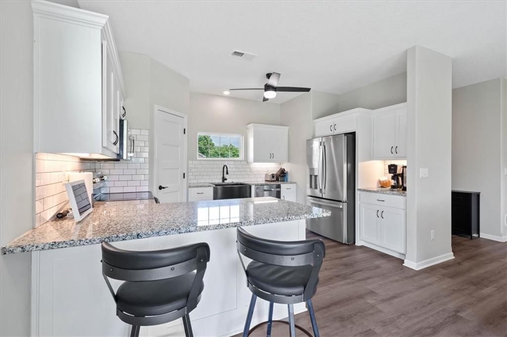 407 NE Sycamore Court — photo 11