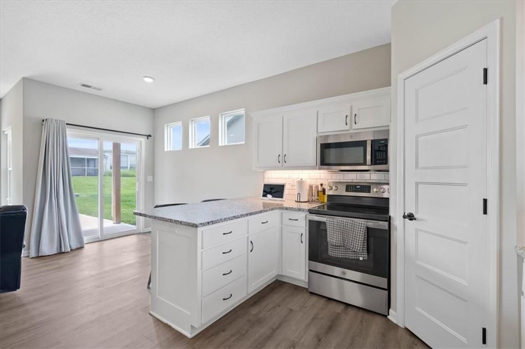 407 NE Sycamore Court — photo 12