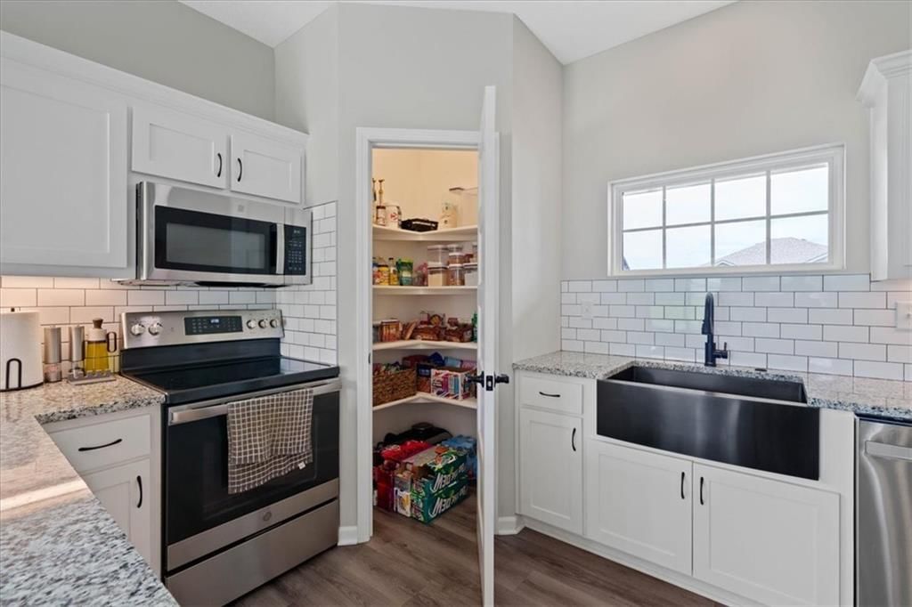 407 NE Sycamore Court — photo 14