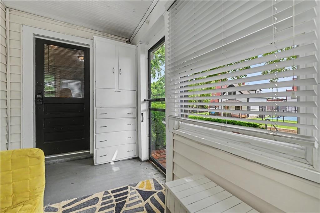 4200 Clark Avenue — photo 4