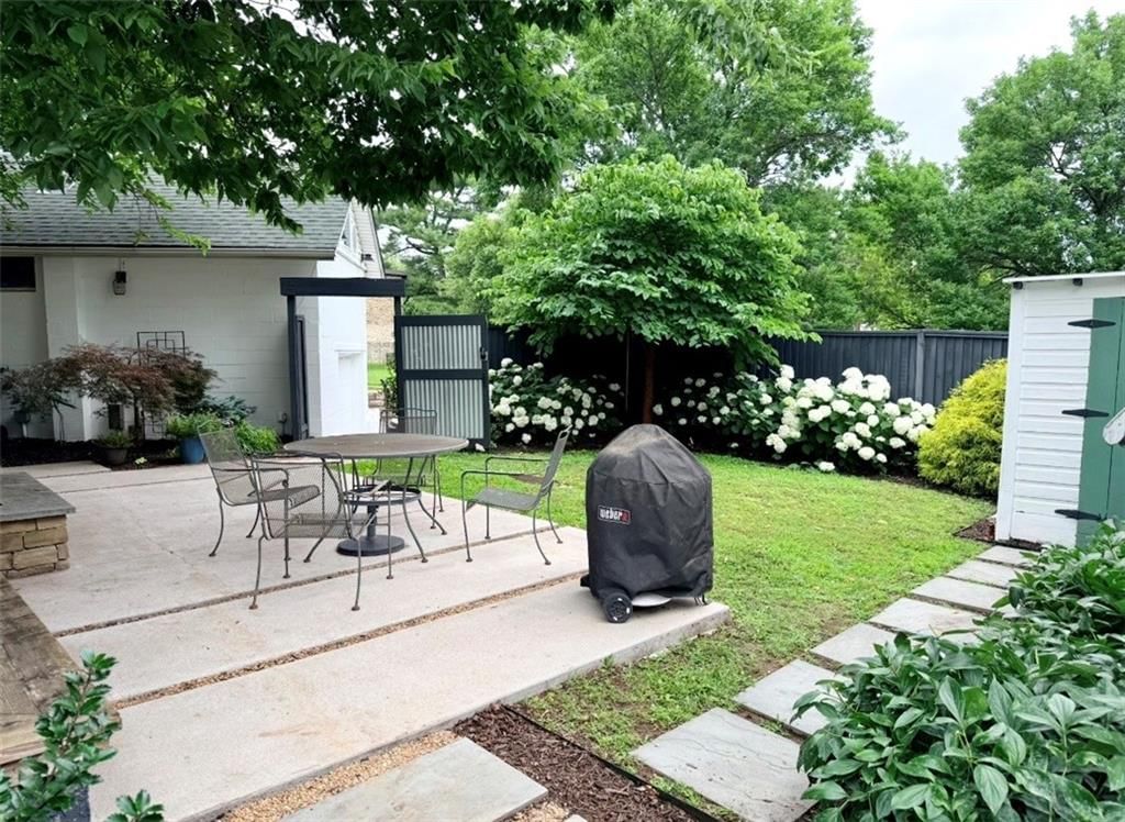 4200 Clark Avenue — photo 25
