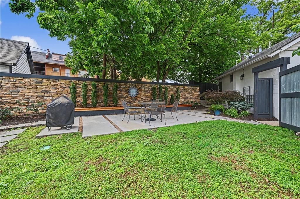4200 Clark Avenue — photo 26