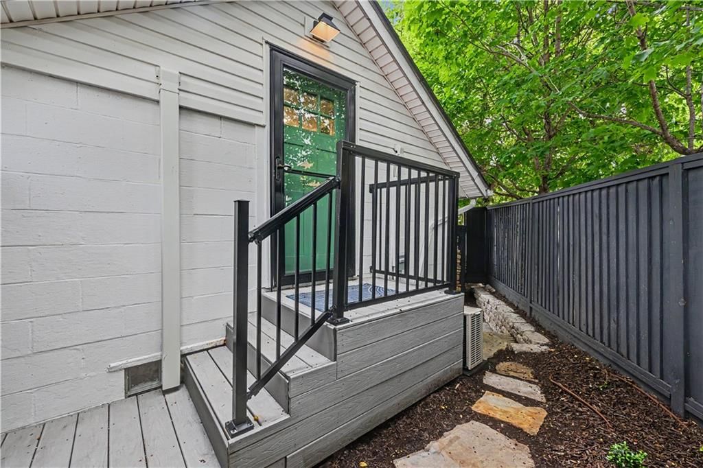 4200 Clark Avenue — photo 29