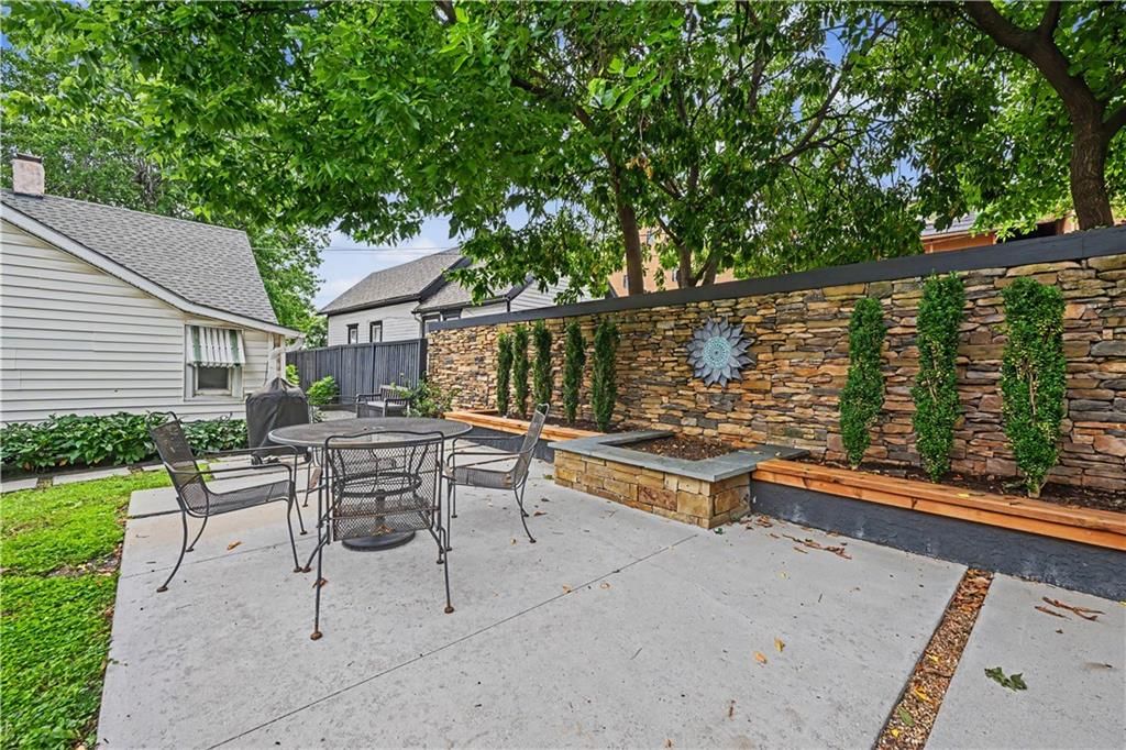 4200 Clark Avenue — photo 45