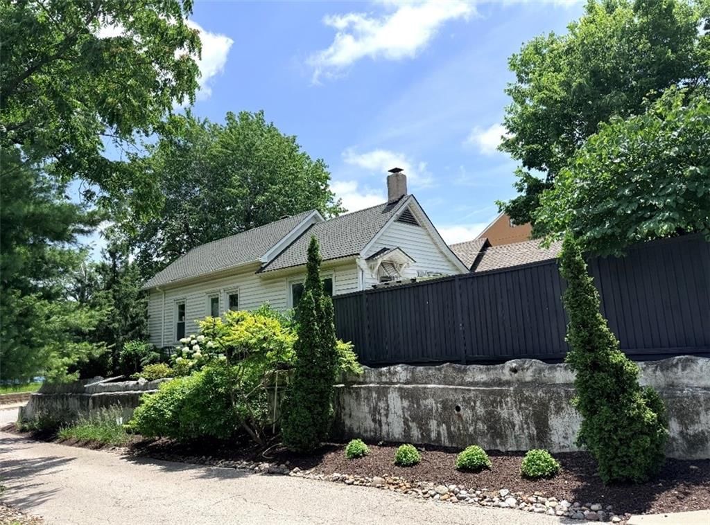 4200 Clark Avenue — photo 47