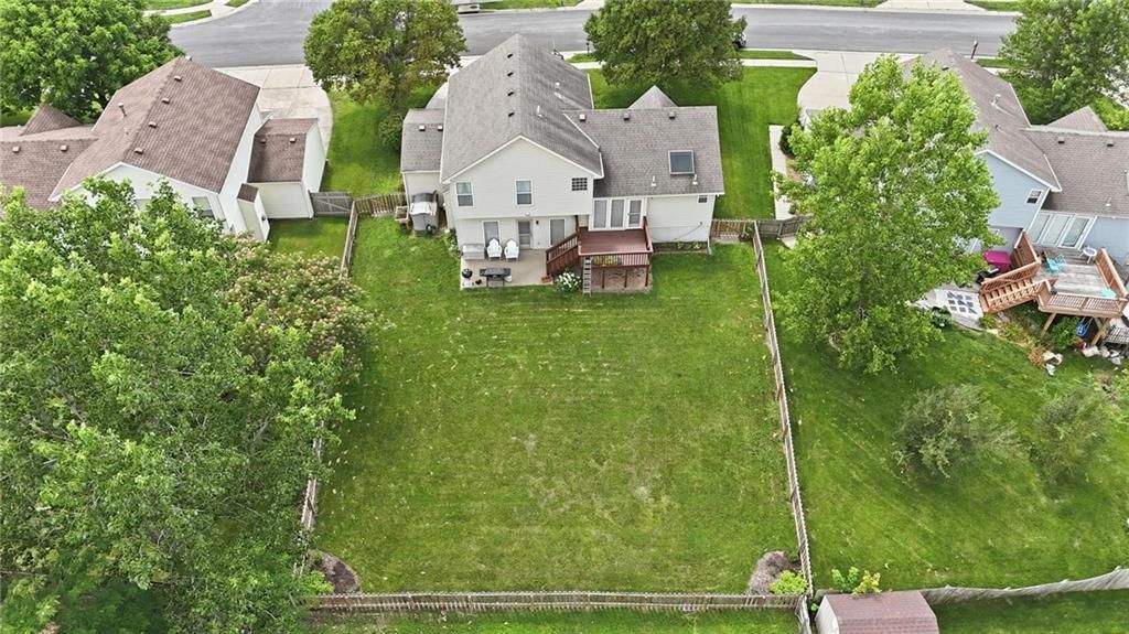 8623 N Sheldon Avenue — photo 8