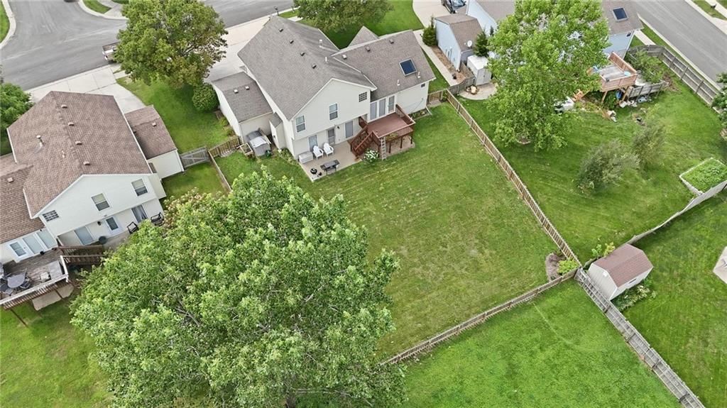 8623 N Sheldon Avenue — photo 9