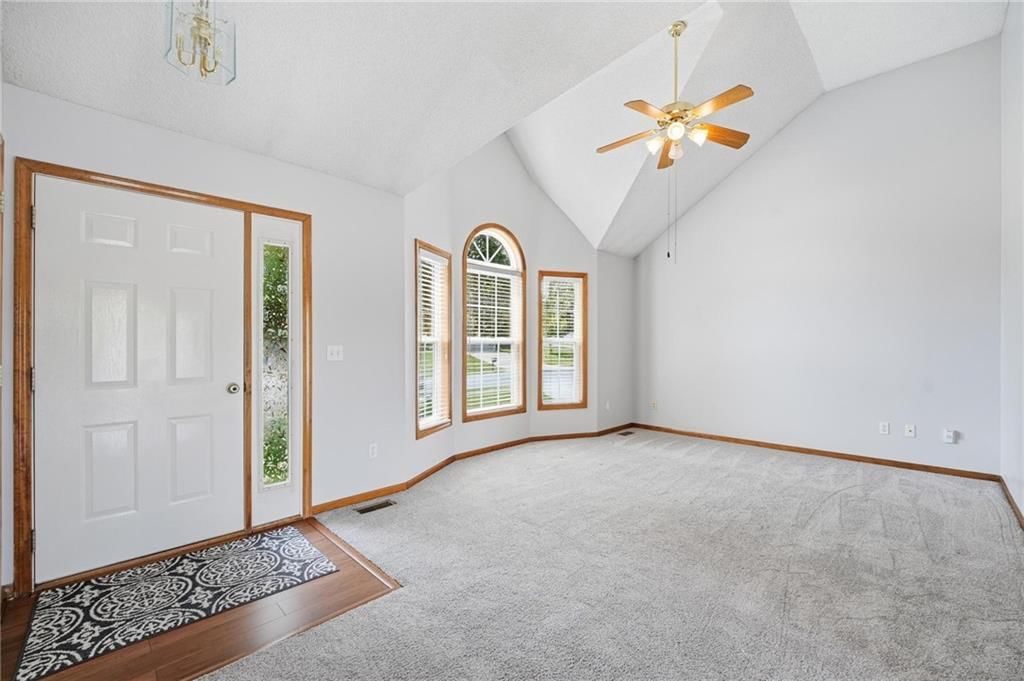 8623 N Sheldon Avenue — photo 11