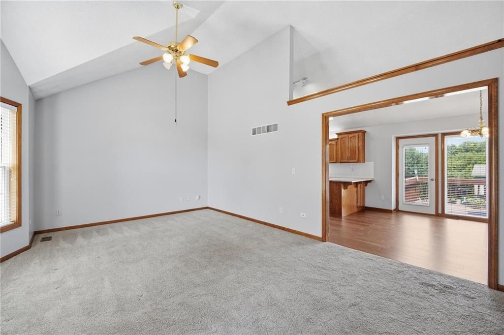 8623 N Sheldon Avenue — photo 12